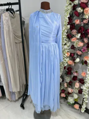 فساتين سهره ومحجبات للبيع جمله او مفرد تصفية محل