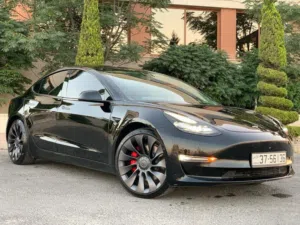 Used Tesla Model 3 in Amman