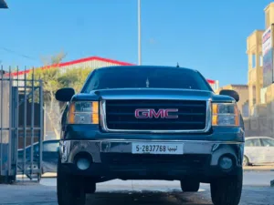 New GMC Sierra in Tripoli