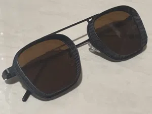 نظارة شمسية جديدة وحديثة modern metal unisex sunglass brand new