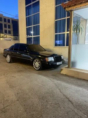 مرسيدس E300 موديل 1991 للبيع