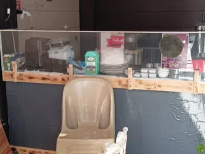 محل مأكولات وشواية