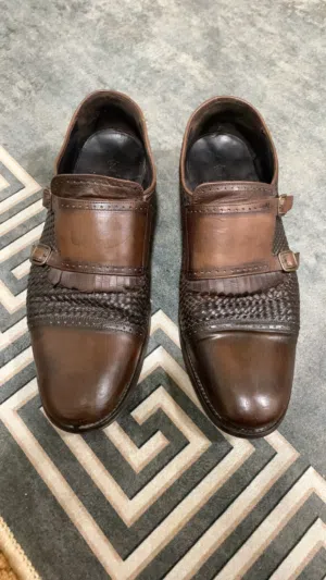 عدد 2حذاء قمة الفخامه اصلي ميه بالميه