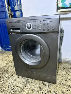غسالة LG مستعمله سنتين للبيع 10 كيلو