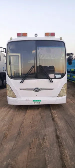 BUS' FOR RENT VERY GOOD CONDITION CLEAN 2012