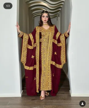 لبسة راقيه من مصممه عمانية