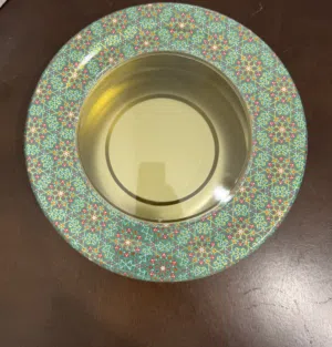 علب وحافظات معدنية