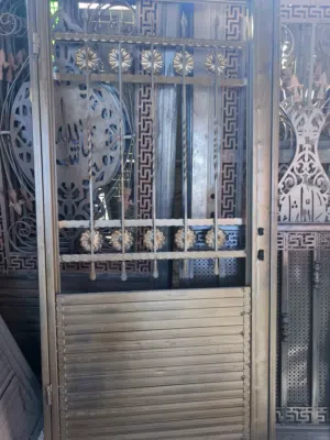 ابواب حديد وحمايات