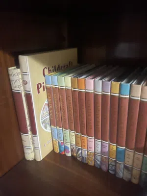 مجموعة موسوعة الأطفال Childcraft لعام 1990