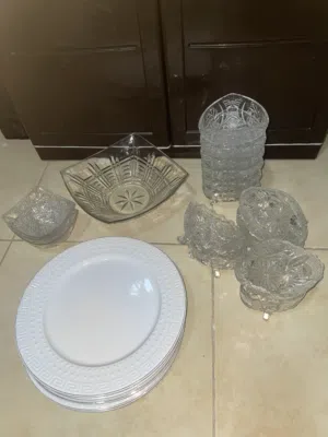 صحون / خزانة