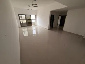 شقة غرفتين وصالة للايجار السنوي بالجرف 3 عجمان