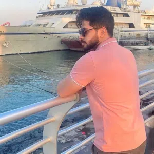 علي 