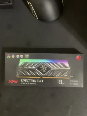 XPG 8g. 3600 DDR4 RGB مستعم للبيع بي الباكو
