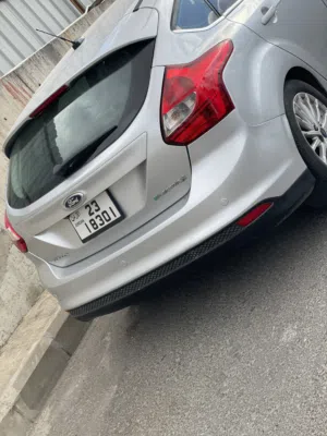 فورد فوكس كهربائية للبيع او بدل