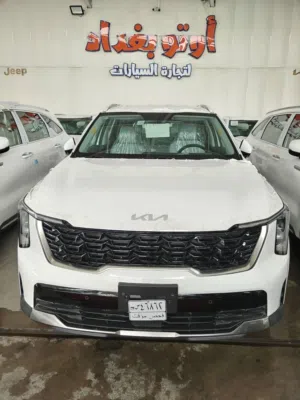 كيا سورينتو موديل 2025 زيرو خليجي أرقام بغداد ضمان الشركة الدولية 5سنوات او 100000كيلو متر مع سنة ضم