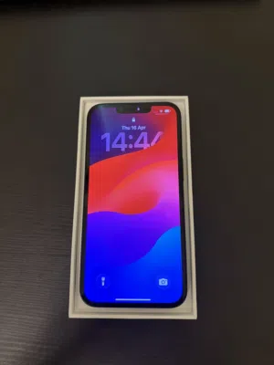 IPhone 13 midnight blue