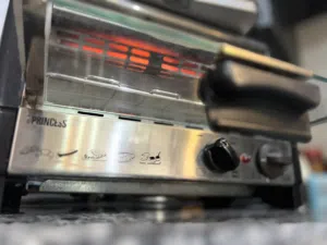 فرن توستر + جريل + ماكينة قهوة –  Toaster Oven + Grill + Coffee Maker –