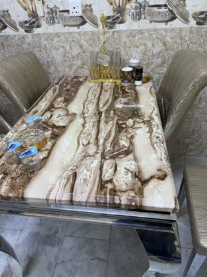 طاوله طعام ما مستعمله هواي