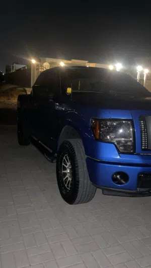 Ford F150xl.