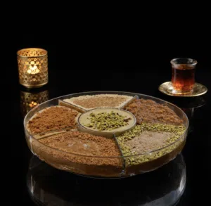مطبخ ام هجرس يقدم الذا الحلويات ومعجنات وعصائر وآيس كريم.. ألذا أنواع الحلويات من مطبخ ام هجرس