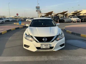 2017 Nissan Altima for sale in excellent condition