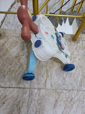 مستلزمات أطفال للبيع