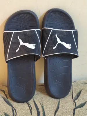 puma brand slippers size 44