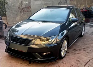 سيات-اكسلنس-فل-مسكر-اضافات-مع-فتحه-سقف-بانوراما-بسعر-حرق-وكاش