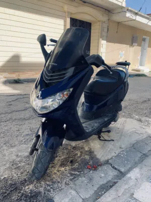 Scouter peugot 125 cc elyster abs