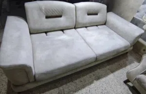 عرض حصري للبيع تخم قنفات مستعمل تركي منشأ أصلي، يتميز بمتانته العالية ومظهره المودرن الأنيق،
