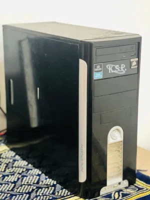 متوفر لدينا جهاز كمبيوتر المواصفات والسعر على الخاص