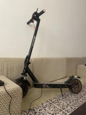 سكوتر للبيع اللي يبي يتواصل