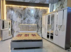 اثاث منزلي غرف نوم ملكي اليمن صنعاء عند بريد الأربعين اللي في نقم سعوان من افضل انواع الخشب الماليزي