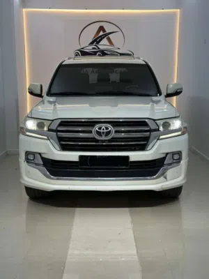 Used Toyota Land Cruiser in Al Sharqiya
