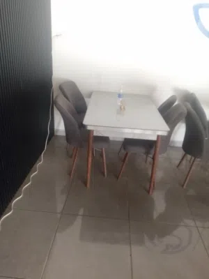 طاولا ت سفرة شبه جداد