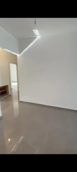 150 m2 3 Bedrooms Apartments for Sale in Ramallah and Al-Bireh Surda