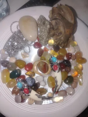 أحجار كريمه