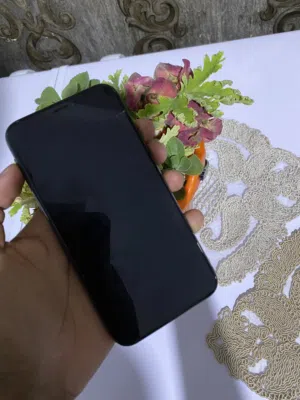 ايفون xs للبيع