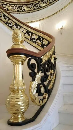 ابواب حديد داخليه وخارجيه- دربزينات - المنيوم- أسوار- ابواب خشب - ابوابwpc- زجاج