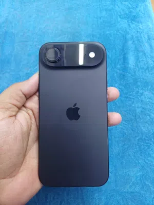 iPhone 17 Air 256% battery 100%
