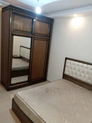 نقدم خدمات نجار متنقل و(بكم) لفك وتركيب الغرف والترحيل للأثاث والمعدات.اتصل للحصول على أفضل الأسعار