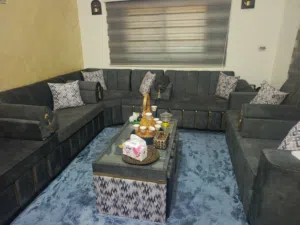 طقم كنب جديد مش مستعمل تفصيل اله اسبوعين فقط