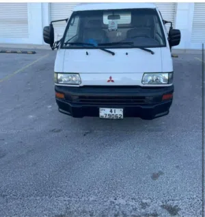 Used Mitsubishi Van in Zarqa