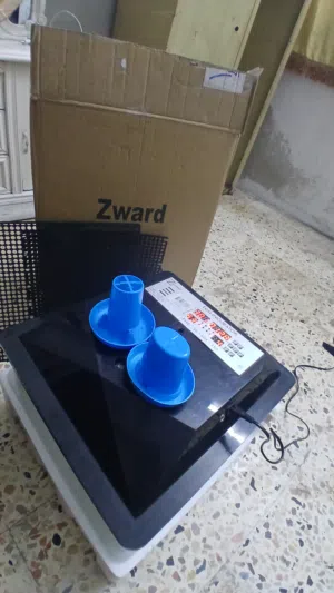 فقاسة (ماركة Zward الأصلية):النوع والموديل: فقاسة بيض أوتوماتيكية من نوع (Egg Inc للبيع