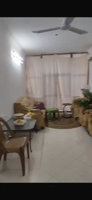 شقه للبيع قرب حلويات البدر