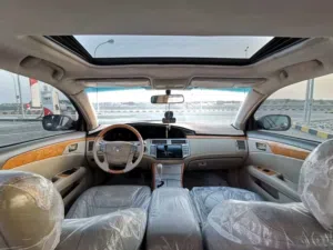 Used Toyota Avalon in Buraimi