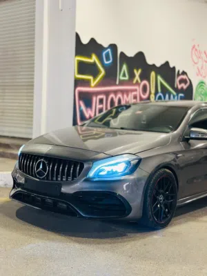 A250 مرسيدس A250السياره استعمال شخصي ولاعيب بادن الله بمواصفات خليجيه المكان عين زاره طريق المشتل