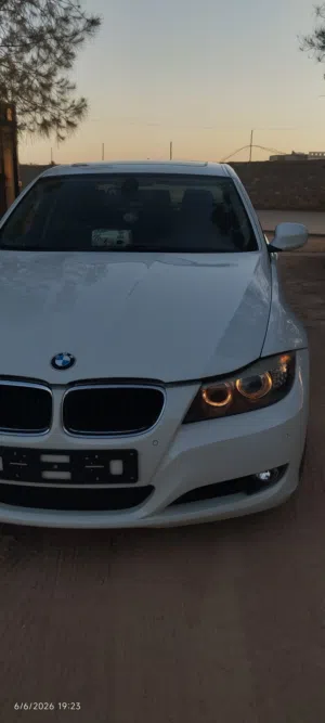 bmw e90 2011