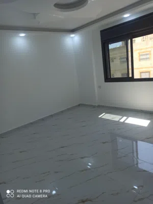 300 m2 5 Bedrooms Apartments for Sale in Zarqa Al Zarqa Al Jadeedeh