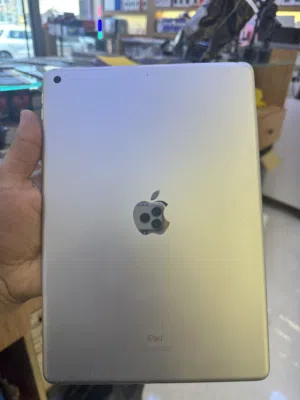 ايباد 8 نضيفك كلش 128